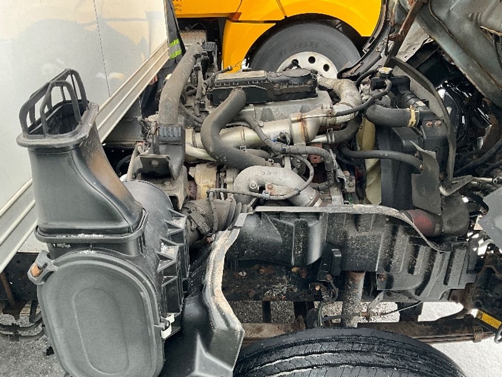 Medium Duty Box Truck-Light and Medium Duty Trucks-Hino-2020-195-Ottawa-ON-246,584\n\t\tkm-$ 52,750 - Image 29