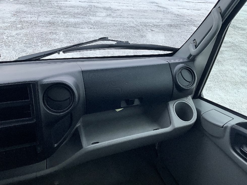 Medium Duty Box Truck-Light and Medium Duty Trucks-Hino-2020-195-Ottawa-ON-252,000\n\t\tkm-$ 51,500 - Image 21