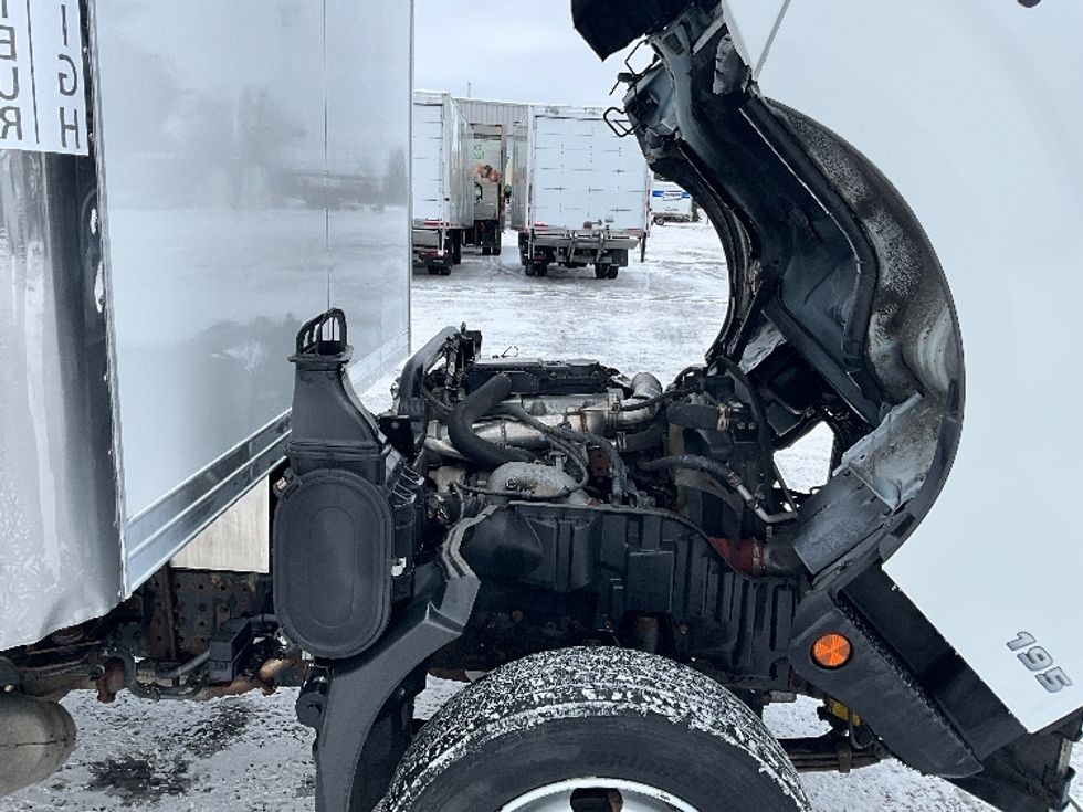 Medium Duty Box Truck-Light and Medium Duty Trucks-Hino-2020-195-Ottawa-ON-252,000\n\t\tkm-$ 51,500 - Image 23