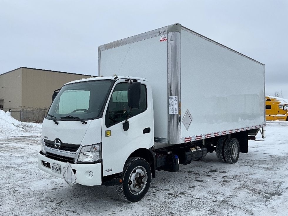 Medium Duty Box Truck-Light and Medium Duty Trucks-Hino-2020-195-Ottawa-ON-252,000\n\t\tkm-$ 51,500 - Image 3