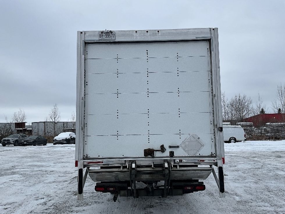 Medium Duty Box Truck-Light and Medium Duty Trucks-Hino-2020-195-Ottawa-ON-252,000\n\t\tkm-$ 51,500 - Image 7