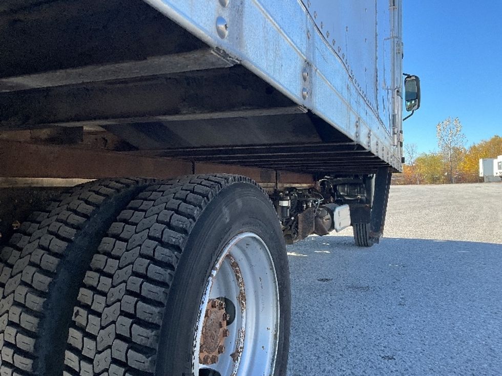 Medium Duty Box Truck-Light and Medium Duty Trucks-Hino-2020-195-Ottawa-ON-71,657\n\t\tkm-$ 68,250 - Image 13