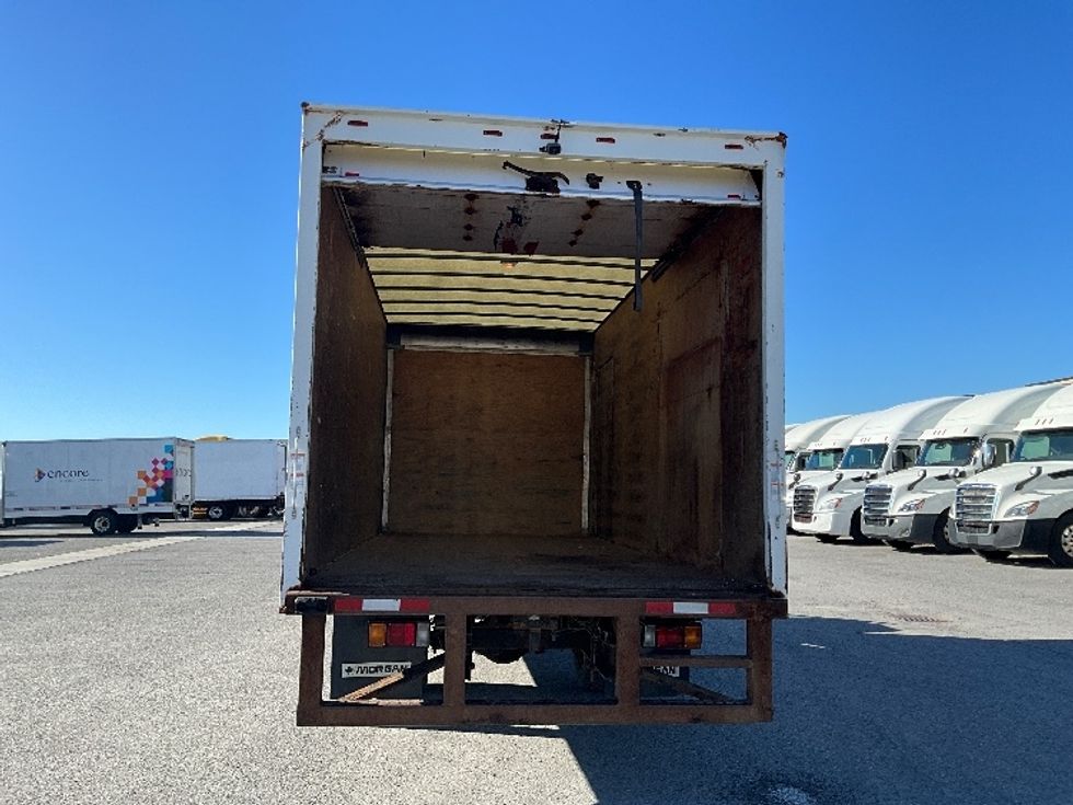 Medium Duty Box Truck-Light and Medium Duty Trucks-Hino-2020-195-Ottawa-ON-71,657\n\t\tkm-$ 68,250 - Image 8