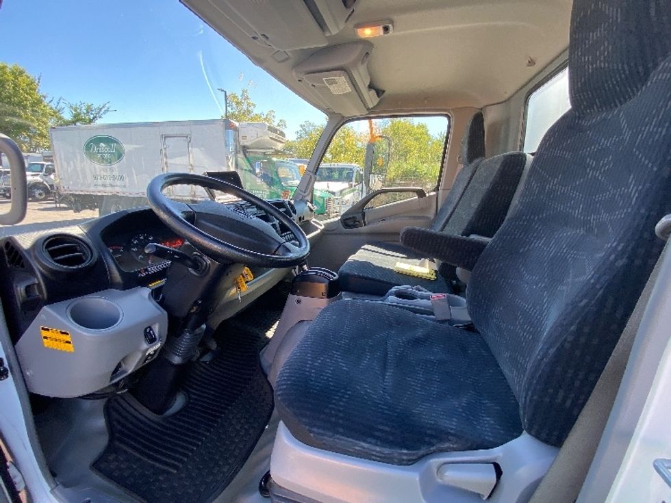 Medium Duty Box Truck-Light and Medium Duty Trucks-Hino-2020-195-Parsippany-NJ-100,872\n\t\tmiles-$ 42,500 - Image 17