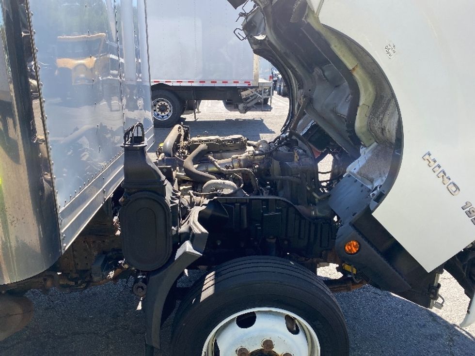 Medium Duty Box Truck-Light and Medium Duty Trucks-Hino-2020-195-Parsippany-NJ-100,872\n\t\tmiles-$ 42,500 - Image 23