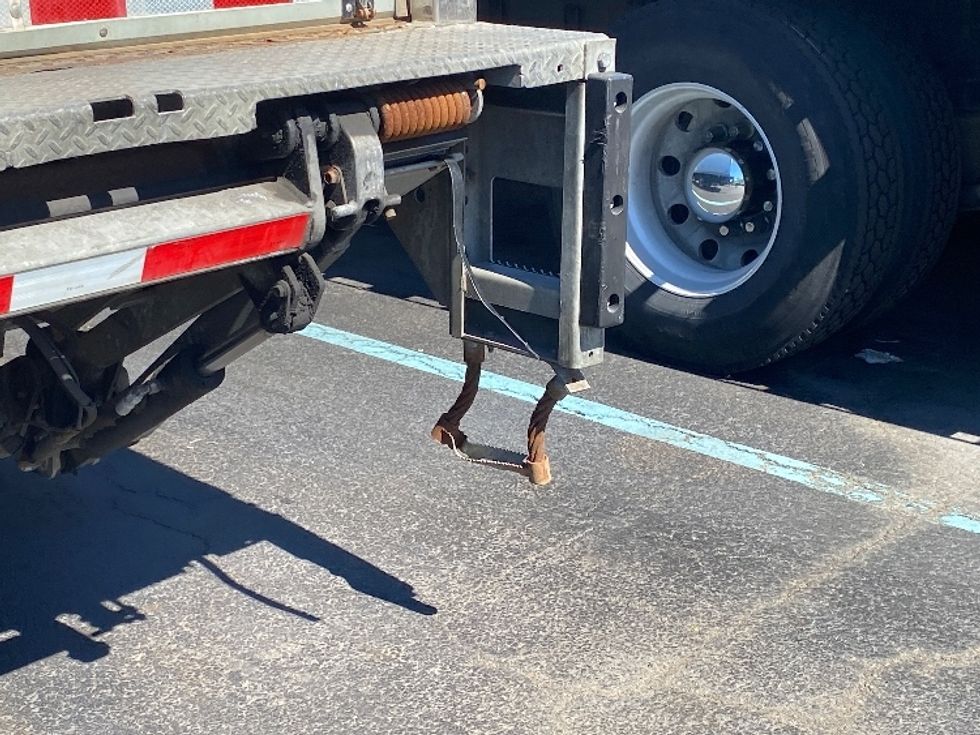 Medium Duty Box Truck-Light and Medium Duty Trucks-Hino-2020-195-Parsippany-NJ-100,872\n\t\tmiles-$ 42,500 - Image 25