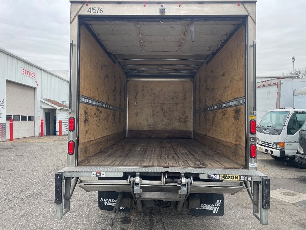 Medium Duty Box Truck-Light and Medium Duty Trucks-Hino-2020-195-Parsippany-NJ-82,090\n\t\tmiles-$ 44,750 - Image 8