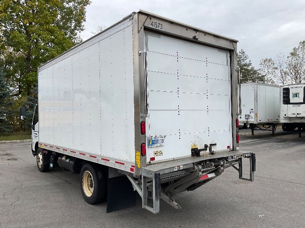 Medium Duty Box Truck-Light and Medium Duty Trucks-Hino-2020-195-Rochester-NY-113,591\n\t\tmiles-$ 39,250 - Image 6