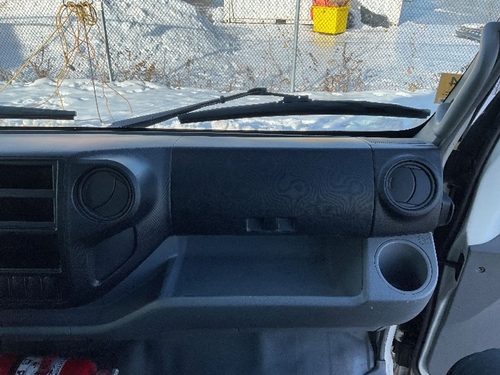 Medium Duty Box Truck-Light and Medium Duty Trucks-Hino-2020-195-Saint Laurent-PQ-141,567\n\t\tkm-$ 65,000 - Image 20