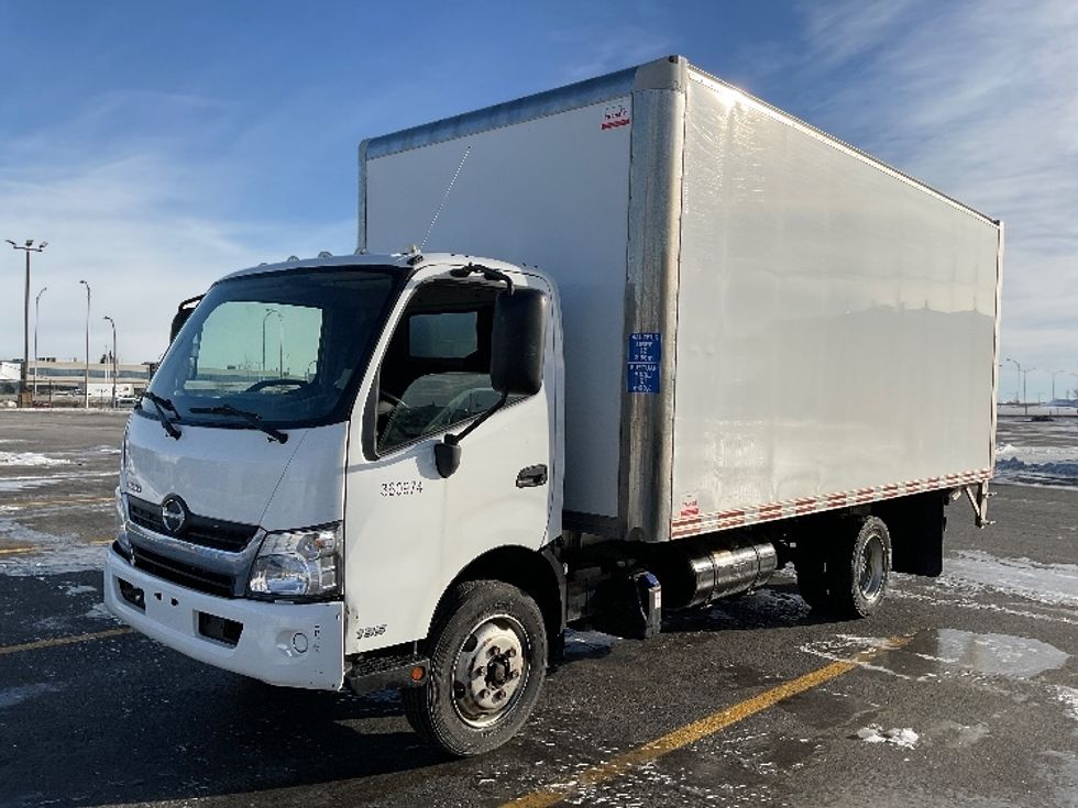 Medium Duty Box Truck-Light and Medium Duty Trucks-Hino-2020-195-Saint Laurent-PQ-141,567\n\t\tkm-$ 65,000 - Image 3