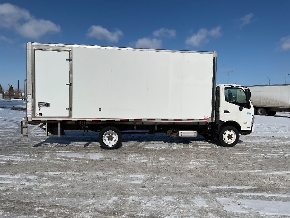 Medium Duty Box Truck-Light and Medium Duty Trucks-Hino-2020-195-Saint Laurent-PQ-155,133\n\t\tkm-$ 63,750 - Image 14