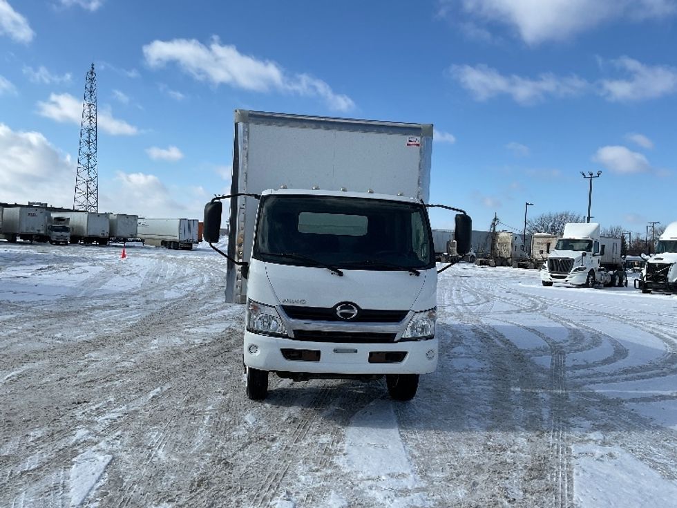 Medium Duty Box Truck-Light and Medium Duty Trucks-Hino-2020-195-Saint Laurent-PQ-155,133\n\t\tkm-$ 63,750 - Image 2