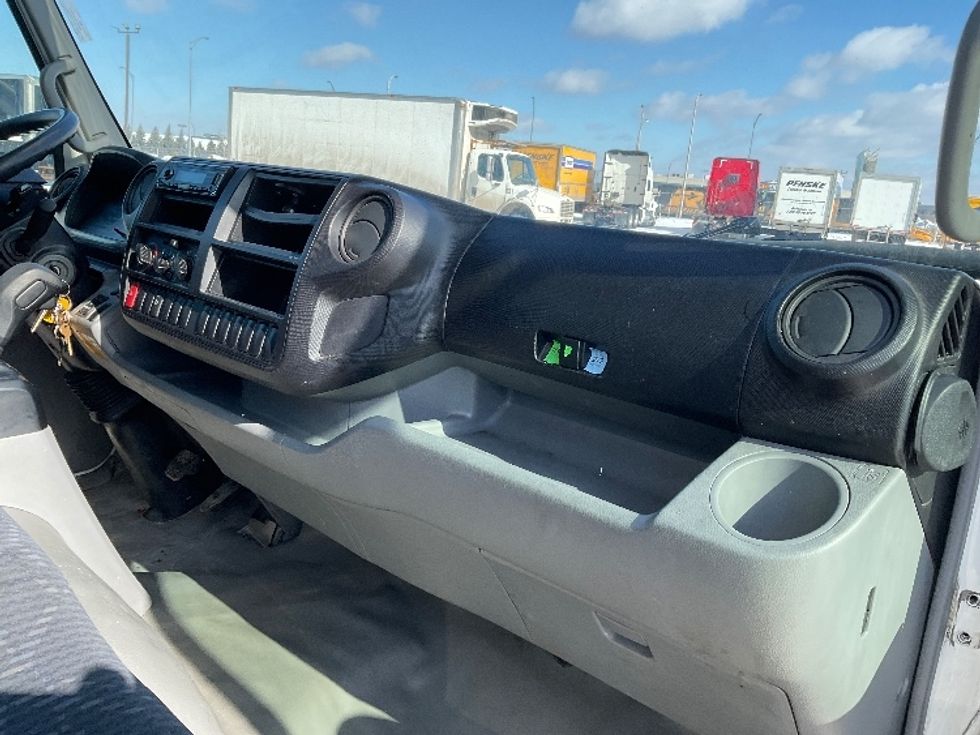 Medium Duty Box Truck-Light and Medium Duty Trucks-Hino-2020-195-Saint Laurent-PQ-155,133\n\t\tkm-$ 63,750 - Image 20