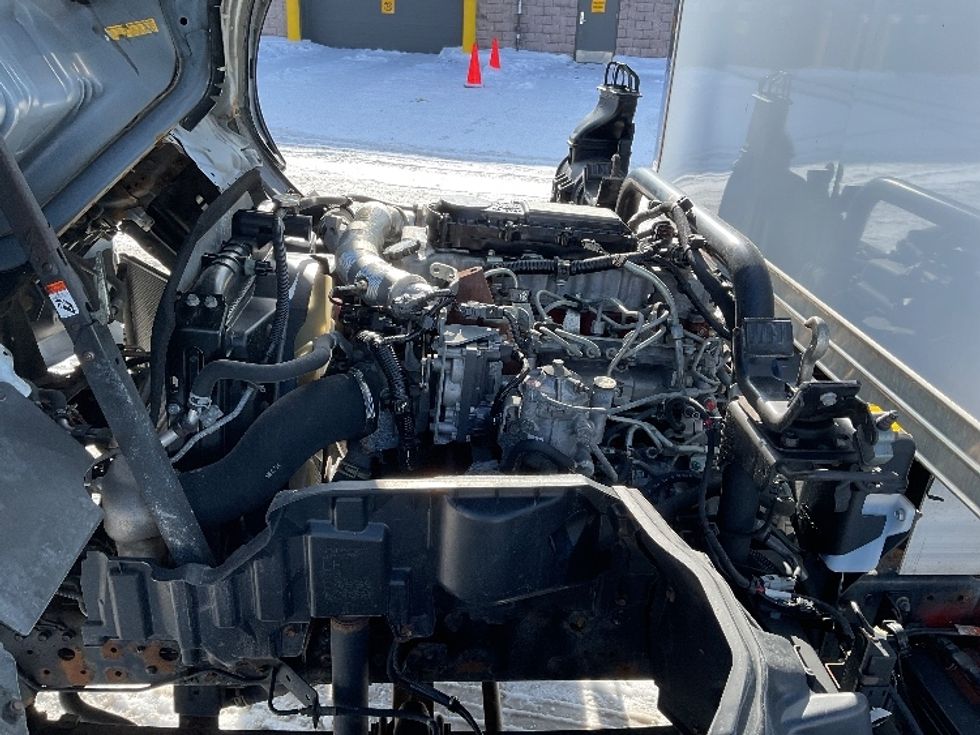 Medium Duty Box Truck-Light and Medium Duty Trucks-Hino-2020-195-Saint Laurent-PQ-155,133\n\t\tkm-$ 63,750 - Image 23