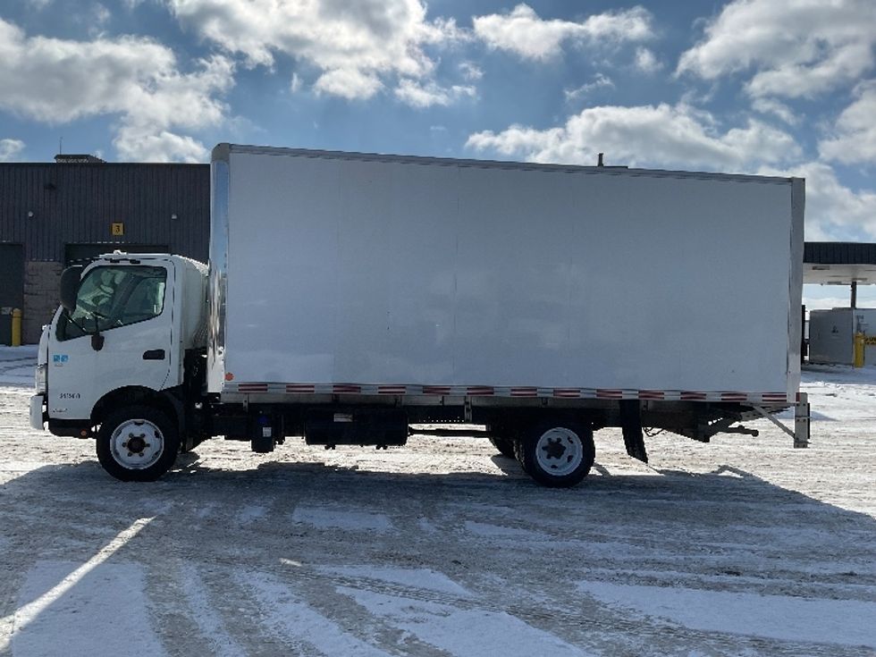 Medium Duty Box Truck-Light and Medium Duty Trucks-Hino-2020-195-Saint Laurent-PQ-155,133\n\t\tkm-$ 63,750 - Image 5