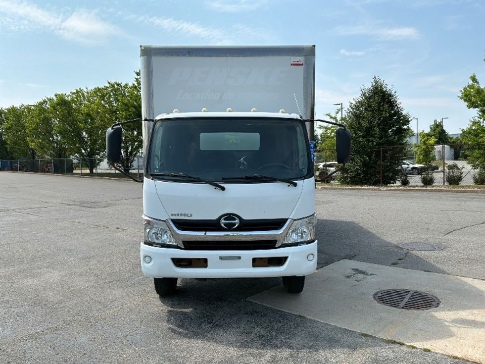Medium Duty Box Truck-Light and Medium Duty Trucks-Hino-2020-195-Saint Laurent-PQ-161,585\n\t\tkm-$ 52,500 - Image 2