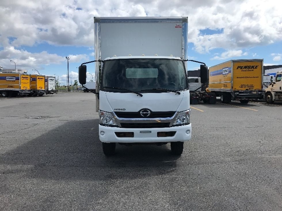 Medium Duty Box Truck-Light and Medium Duty Trucks-Hino-2020-195-Saint Laurent-PQ-164,373\n\t\tkm-$ 60,000 - Image 2
