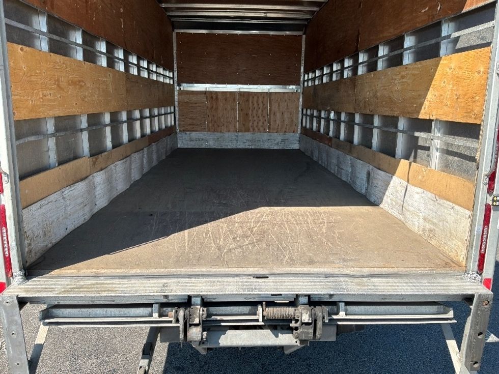 Medium Duty Box Truck-Light and Medium Duty Trucks-Hino-2020-195-Saint Laurent-PQ-168,326\n\t\tkm-$ 52,250 - Image 10