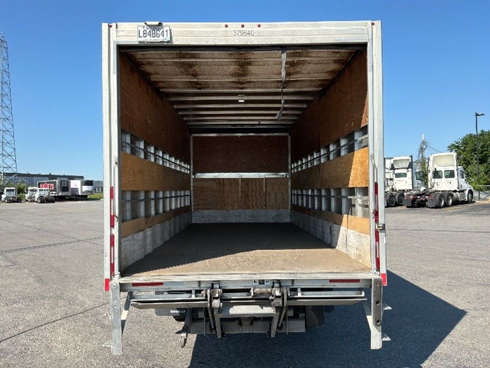 Medium Duty Box Truck-Light and Medium Duty Trucks-Hino-2020-195-Saint Laurent-PQ-168,326\n\t\tkm-$ 52,250 - Image 8