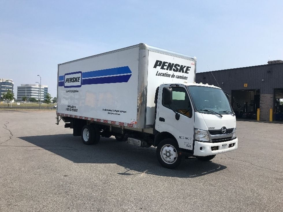 Medium Duty Box Truck-Light and Medium Duty Trucks-Hino-2020-195-Saint Laurent-PQ-231,442\n\t\tkm-$ 56,500 - Image 1