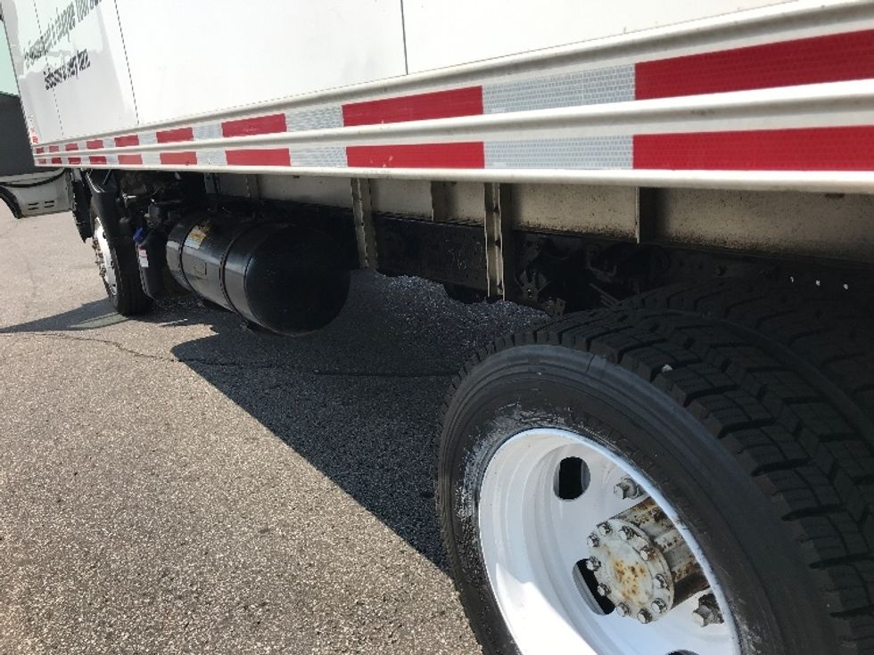 Medium Duty Box Truck-Light and Medium Duty Trucks-Hino-2020-195-Saint Laurent-PQ-231,442\n\t\tkm-$ 56,500 - Image 25