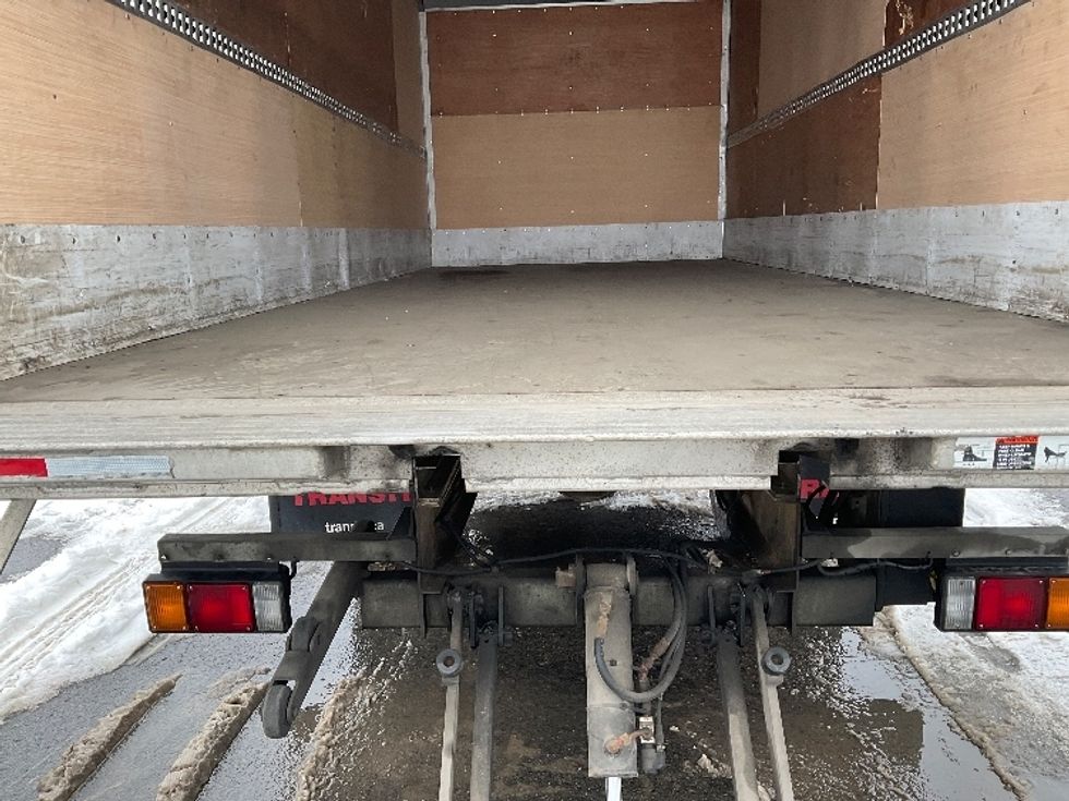 Medium Duty Box Truck-Light and Medium Duty Trucks-Hino-2020-195-Saint Laurent-PQ-235,802\n\t\tkm-$ 55,000 - Image 10