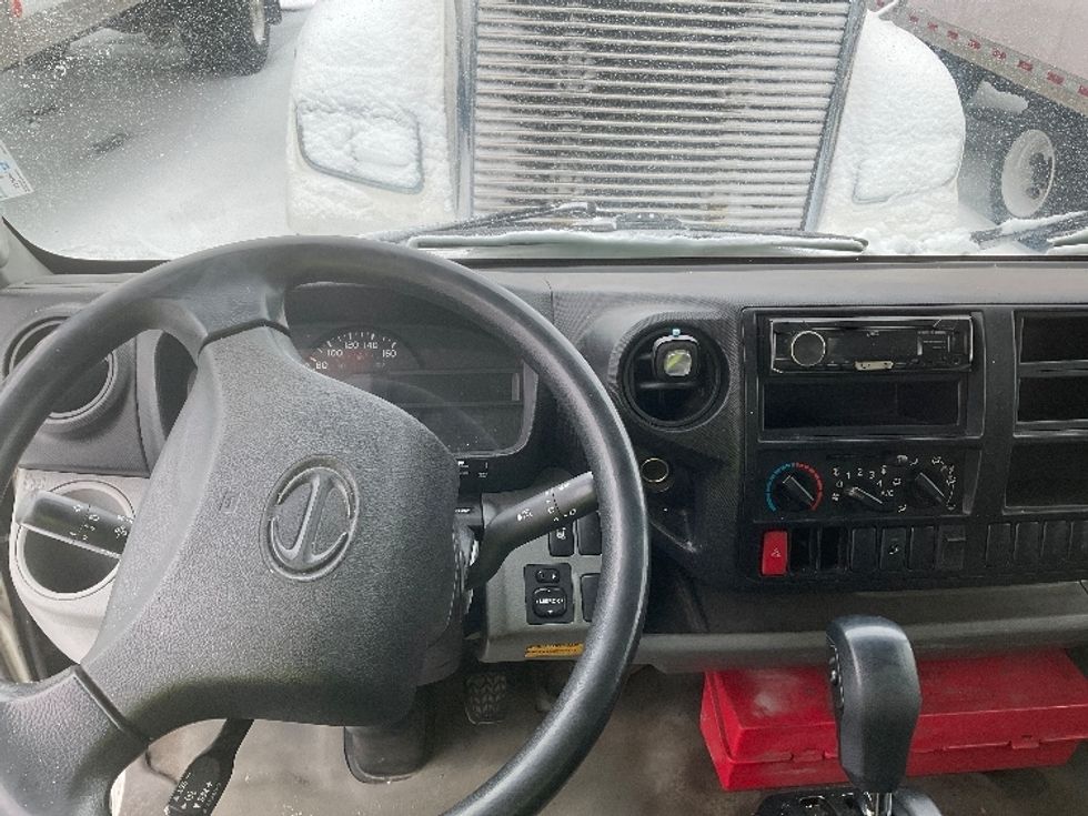 Medium Duty Box Truck-Light and Medium Duty Trucks-Hino-2020-195-Saint Laurent-PQ-235,802\n\t\tkm-$ 55,000 - Image 18