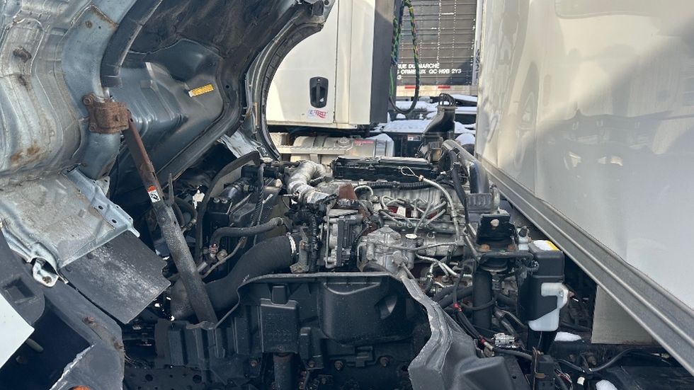 Medium Duty Box Truck-Light and Medium Duty Trucks-Hino-2020-195-Saint Laurent-PQ-235,802\n\t\tkm-$ 55,000 - Image 23