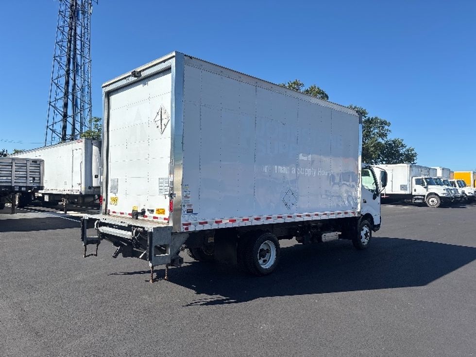 Medium Duty Box Truck-Light and Medium Duty Trucks-Hino-2020-195-South Plainfield-NJ-118,808\n\t\tmiles-$ 40,750 - Image 13