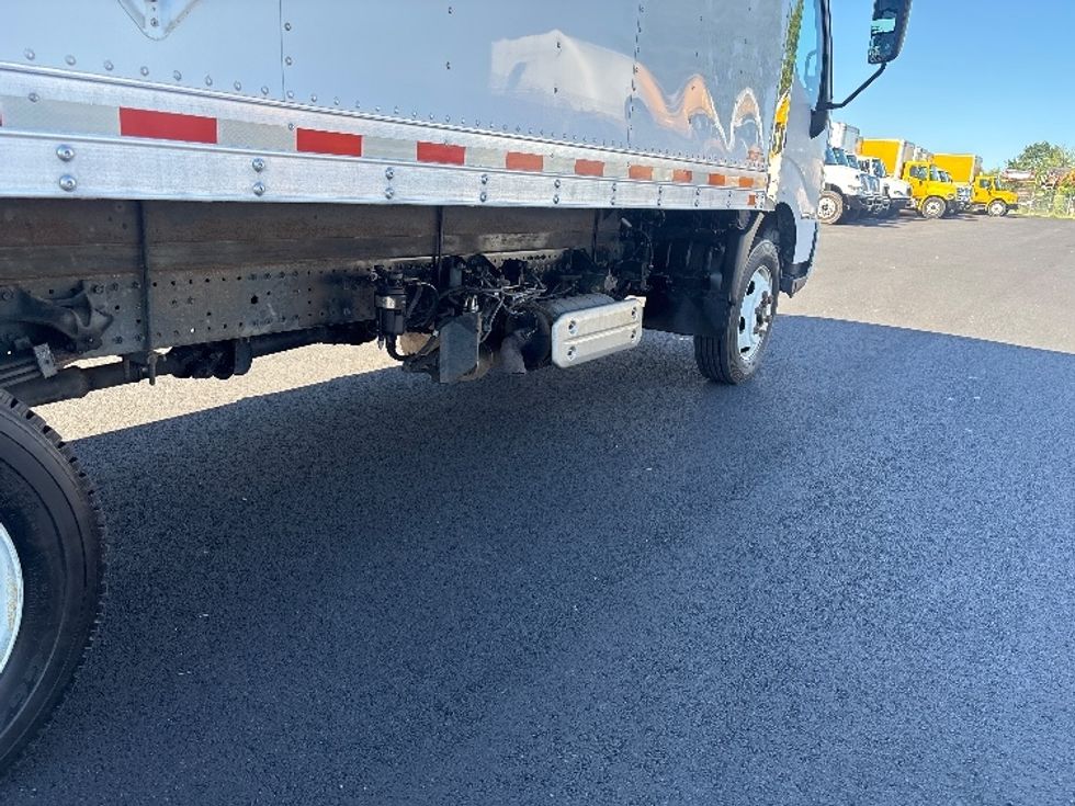 Medium Duty Box Truck-Light and Medium Duty Trucks-Hino-2020-195-South Plainfield-NJ-118,808\n\t\tmiles-$ 40,750 - Image 14
