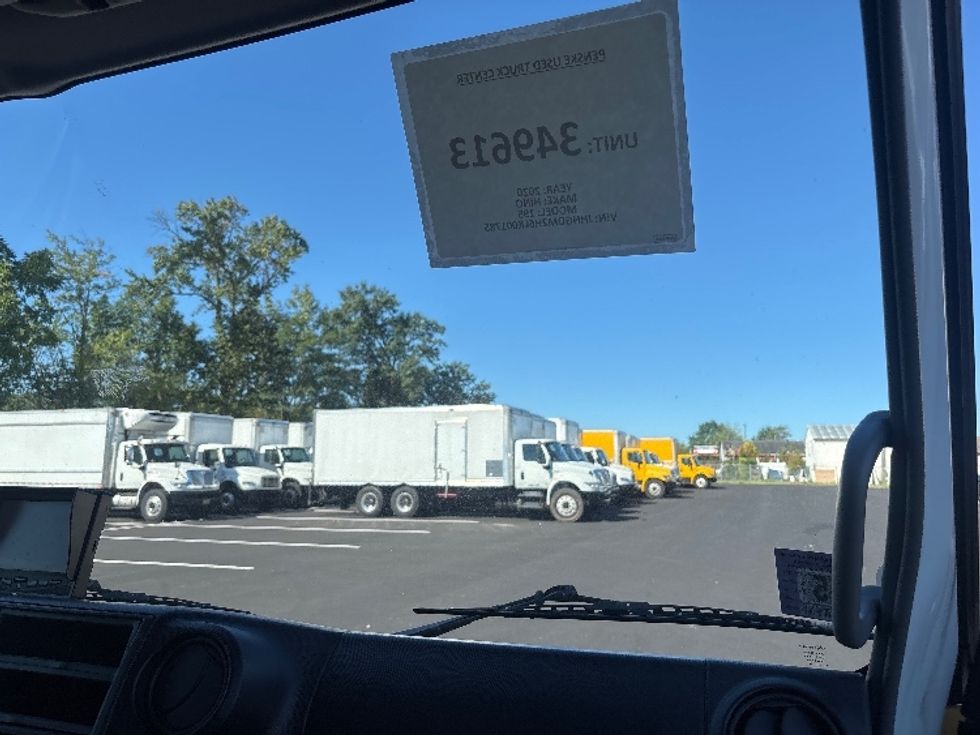 Medium Duty Box Truck-Light and Medium Duty Trucks-Hino-2020-195-South Plainfield-NJ-118,808\n\t\tmiles-$ 40,750 - Image 21