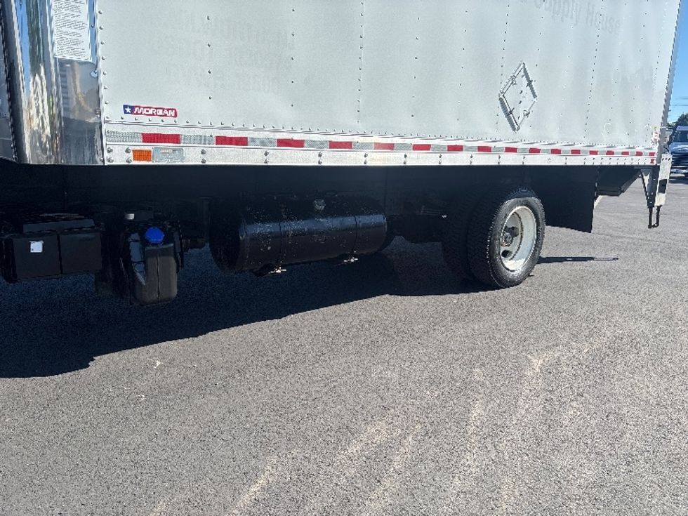 Medium Duty Box Truck-Light and Medium Duty Trucks-Hino-2020-195-South Plainfield-NJ-118,808\n\t\tmiles-$ 40,750 - Image 5
