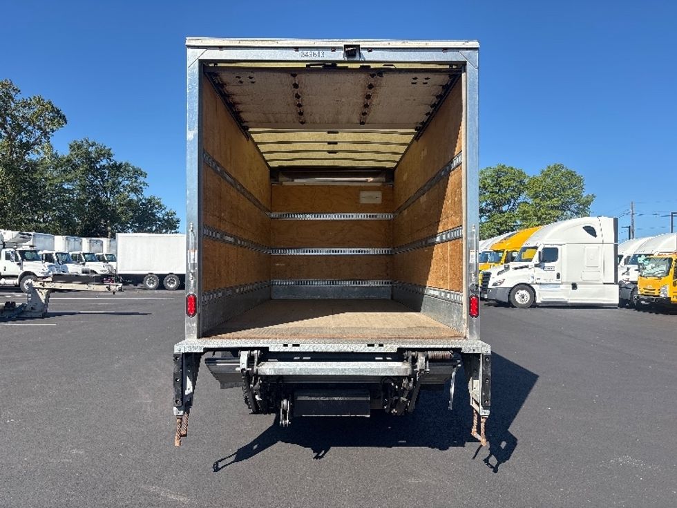 Medium Duty Box Truck-Light and Medium Duty Trucks-Hino-2020-195-South Plainfield-NJ-118,808\n\t\tmiles-$ 40,750 - Image 8