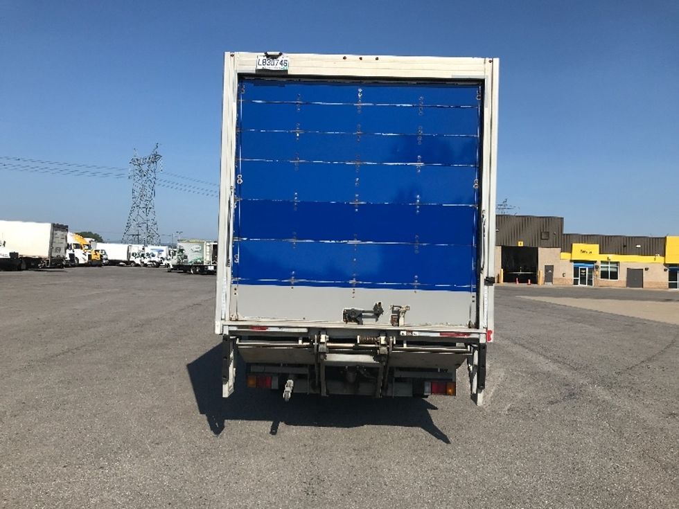 Medium Duty Box Truck-Light and Medium Duty Trucks-Hino-2020-195-Ste-Foy-PQ-115,849\n\t\tkm-$ 66,750 - Image 6