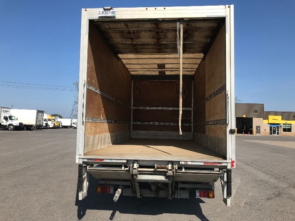 Medium Duty Box Truck-Light and Medium Duty Trucks-Hino-2020-195-Ste-Foy-PQ-115,849\n\t\tkm-$ 66,750 - Image 7