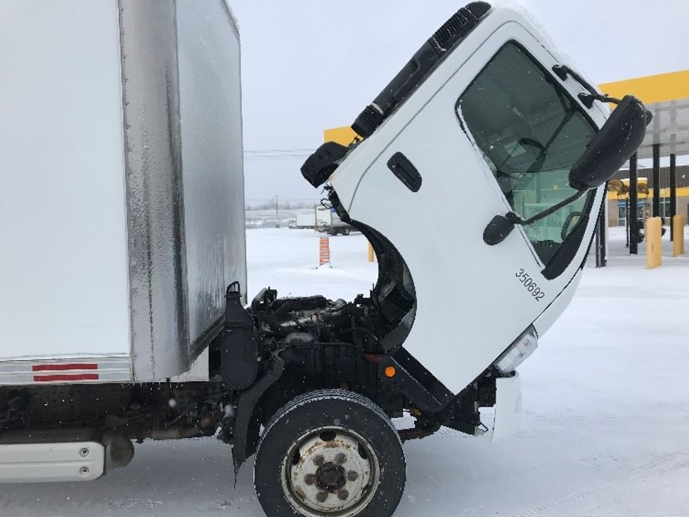 Medium Duty Box Truck-Light and Medium Duty Trucks-Hino-2020-195-Ste-Foy-PQ-194,436\n\t\tkm-$ 60,000 - Image 23