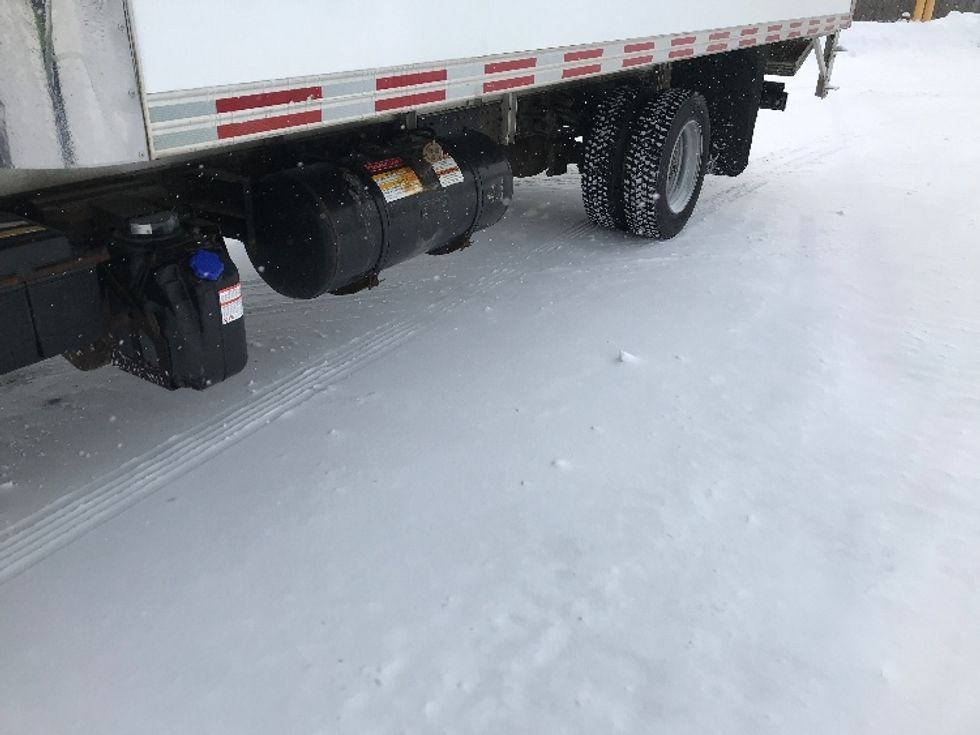 Medium Duty Box Truck-Light and Medium Duty Trucks-Hino-2020-195-Ste-Foy-PQ-194,436\n\t\tkm-$ 60,000 - Image 5