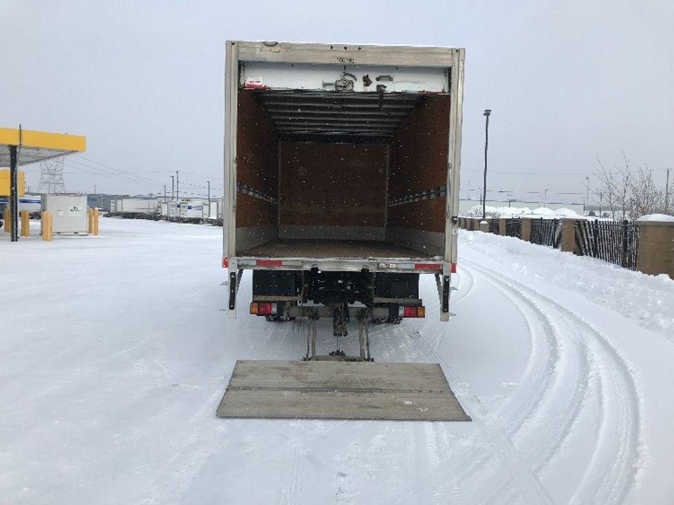 Medium Duty Box Truck-Light and Medium Duty Trucks-Hino-2020-195-Ste-Foy-PQ-194,436\n\t\tkm-$ 60,000 - Image 9