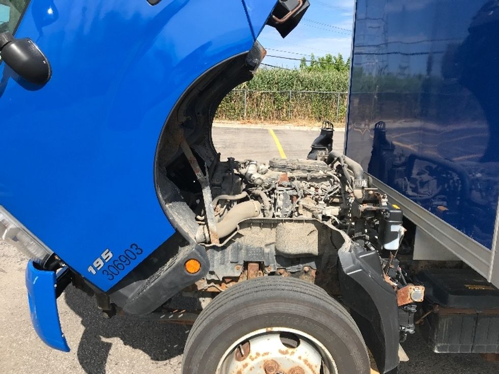 Medium Duty Box Truck-Light and Medium Duty Trucks-Hino-2020-195-Ste-Foy-PQ-203,253\n\t\tkm-$ 58,500 - Image 24