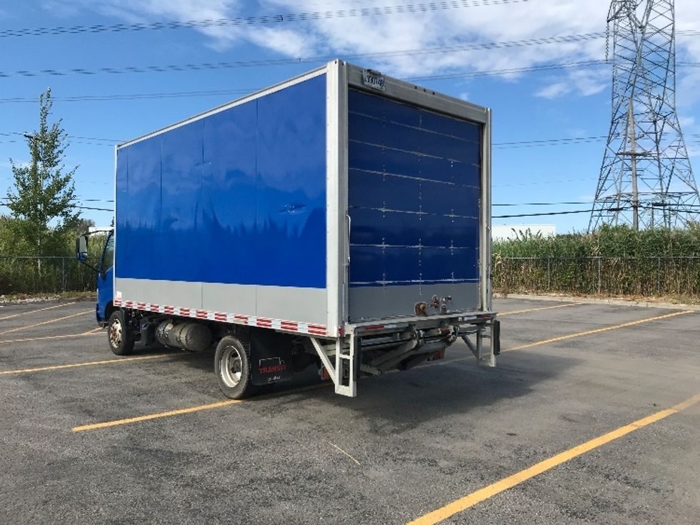 Medium Duty Box Truck-Light and Medium Duty Trucks-Hino-2020-195-Ste-Foy-PQ-203,253\n\t\tkm-$ 58,500 - Image 6