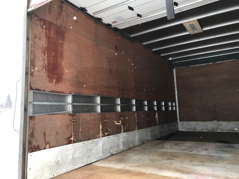 Medium Duty Box Truck-Light and Medium Duty Trucks-Hino-2020-195-Ste-Foy-PQ-225,815\n\t\tkm-$ 57,000 - Image 11