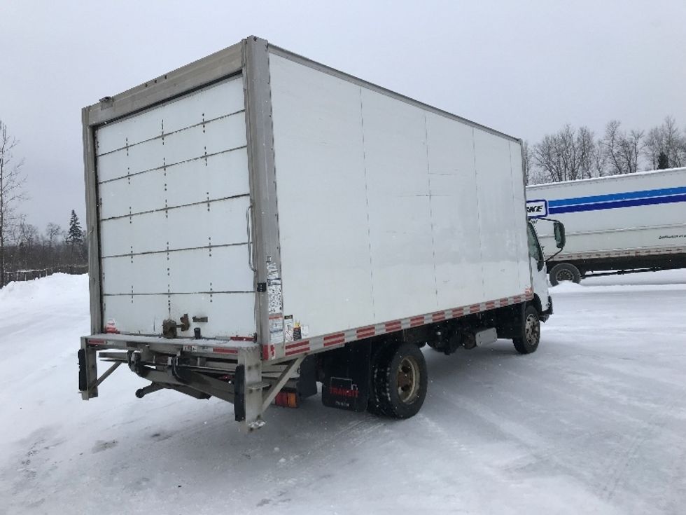 Medium Duty Box Truck-Light and Medium Duty Trucks-Hino-2020-195-Ste-Foy-PQ-225,815\n\t\tkm-$ 57,000 - Image 13