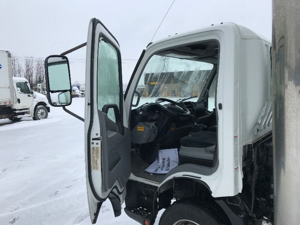 Medium Duty Box Truck-Light and Medium Duty Trucks-Hino-2020-195-Ste-Foy-PQ-225,815\n\t\tkm-$ 57,000 - Image 16