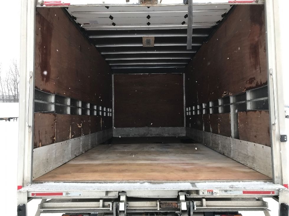 Medium Duty Box Truck-Light and Medium Duty Trucks-Hino-2020-195-Ste-Foy-PQ-225,815\n\t\tkm-$ 57,000 - Image 8