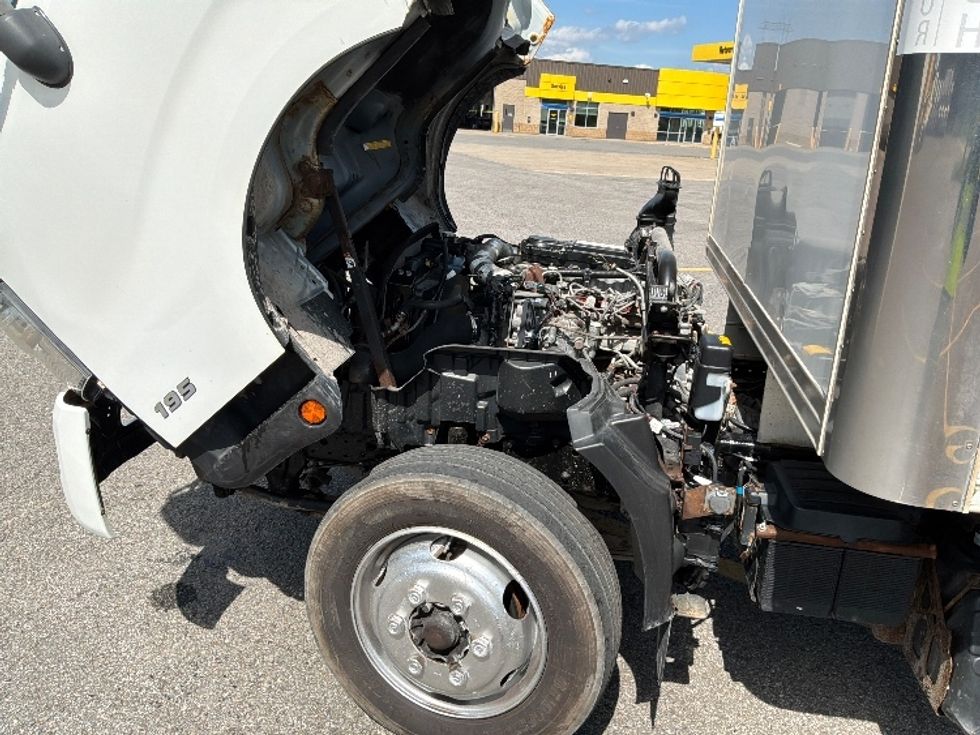 Medium Duty Box Truck-Light and Medium Duty Trucks-Hino-2020-195-Ste-Foy-PQ-256,941\n\t\tkm-$ 37,750 - Image 23