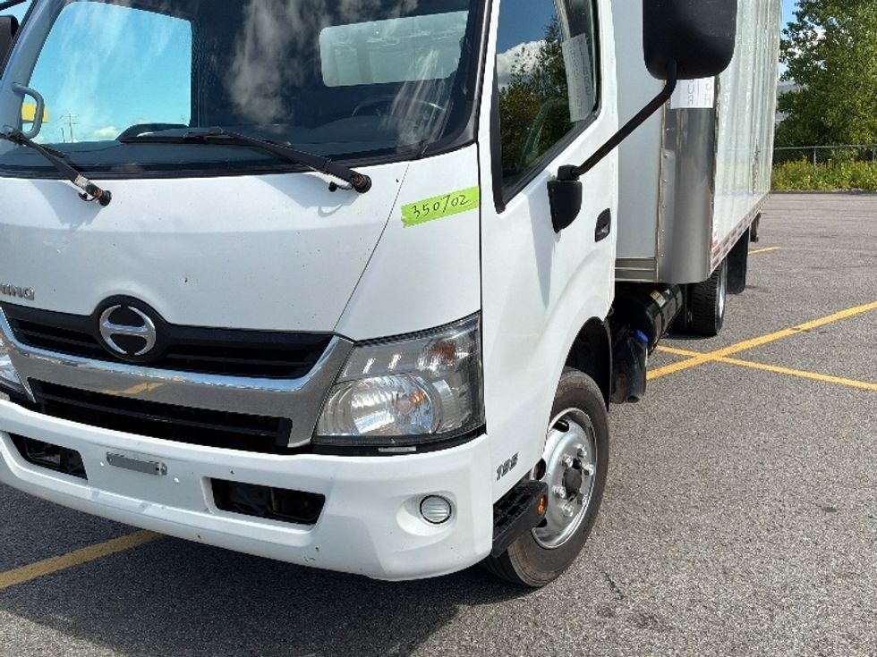 Medium Duty Box Truck-Light and Medium Duty Trucks-Hino-2020-195-Ste-Foy-PQ-256,941\n\t\tkm-$ 37,750 - Image 25