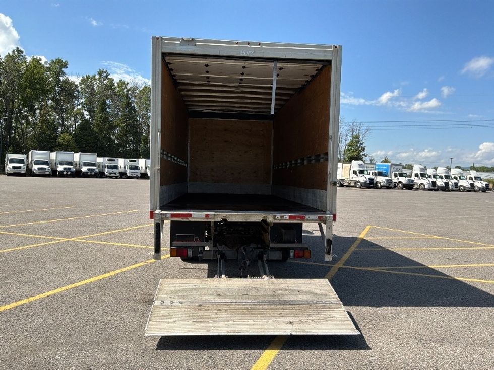 Medium Duty Box Truck-Light and Medium Duty Trucks-Hino-2020-195-Ste-Foy-PQ-256,941\n\t\tkm-$ 37,750 - Image 9