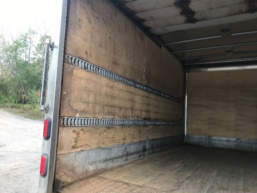 Medium Duty Box Truck-Light and Medium Duty Trucks-Hino-2020-195-Whitesboro-NY-173,077\n\t\tmiles-$ 28,000 - Image 10