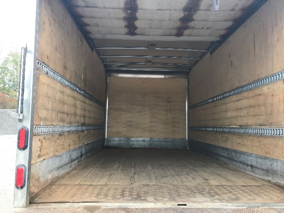 Medium Duty Box Truck-Light and Medium Duty Trucks-Hino-2020-195-Whitesboro-NY-173,077\n\t\tmiles-$ 28,000 - Image 8