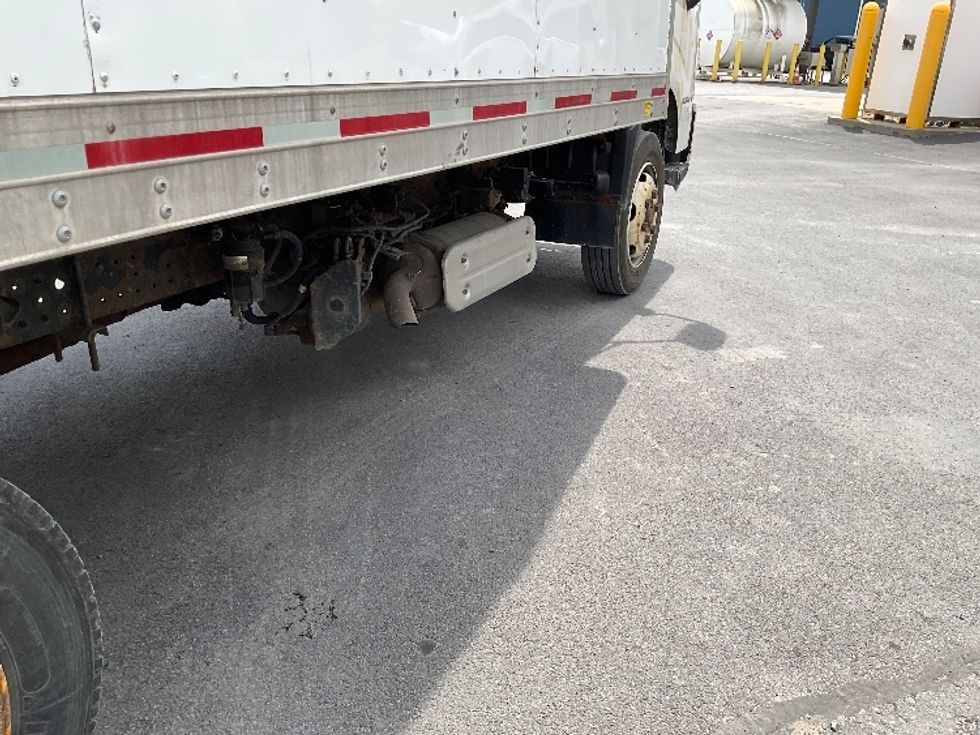 Medium Duty Box Truck-Light and Medium Duty Trucks-Hino-2020-195-Whitesboro-NY-80,022\n\t\tmiles-$ 40,500 - Image 14